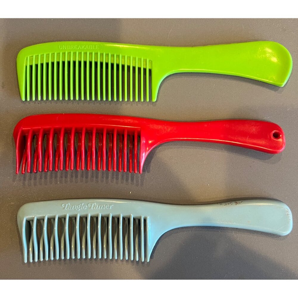 Lot of 3 Vintage‎ Plastic Hair Combs Tangle Tamer & Wet Hair Comb Retro Haircare